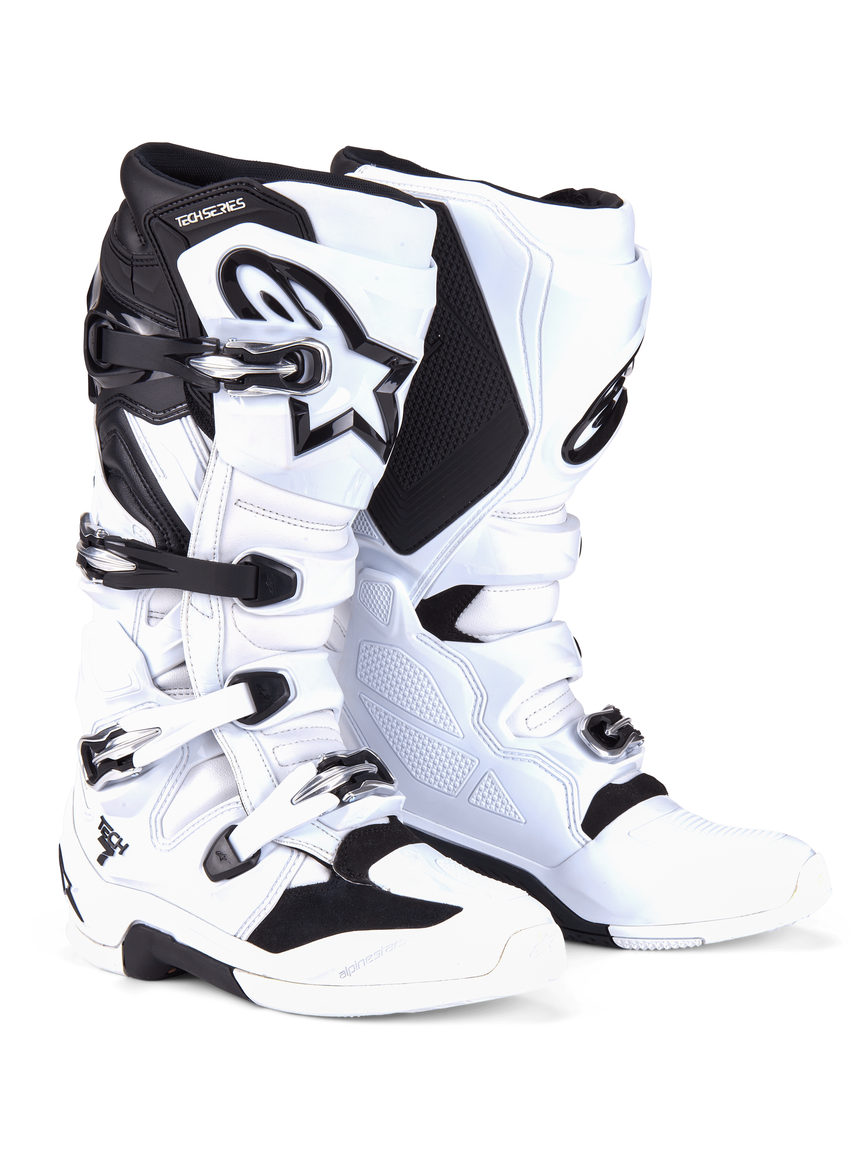 Alpinestars Tech 7 Stiefel, Motocross-Stiefel, Weiß und Schwarz, mit einem Vier-Schnallen-Verschlusssystem mit silbernen und schwarzen Verschlüssen, markantem Alpinestars-Logo auf dem Schienbein und verstärkten TPU-Panelen für Offroad-Schutz.