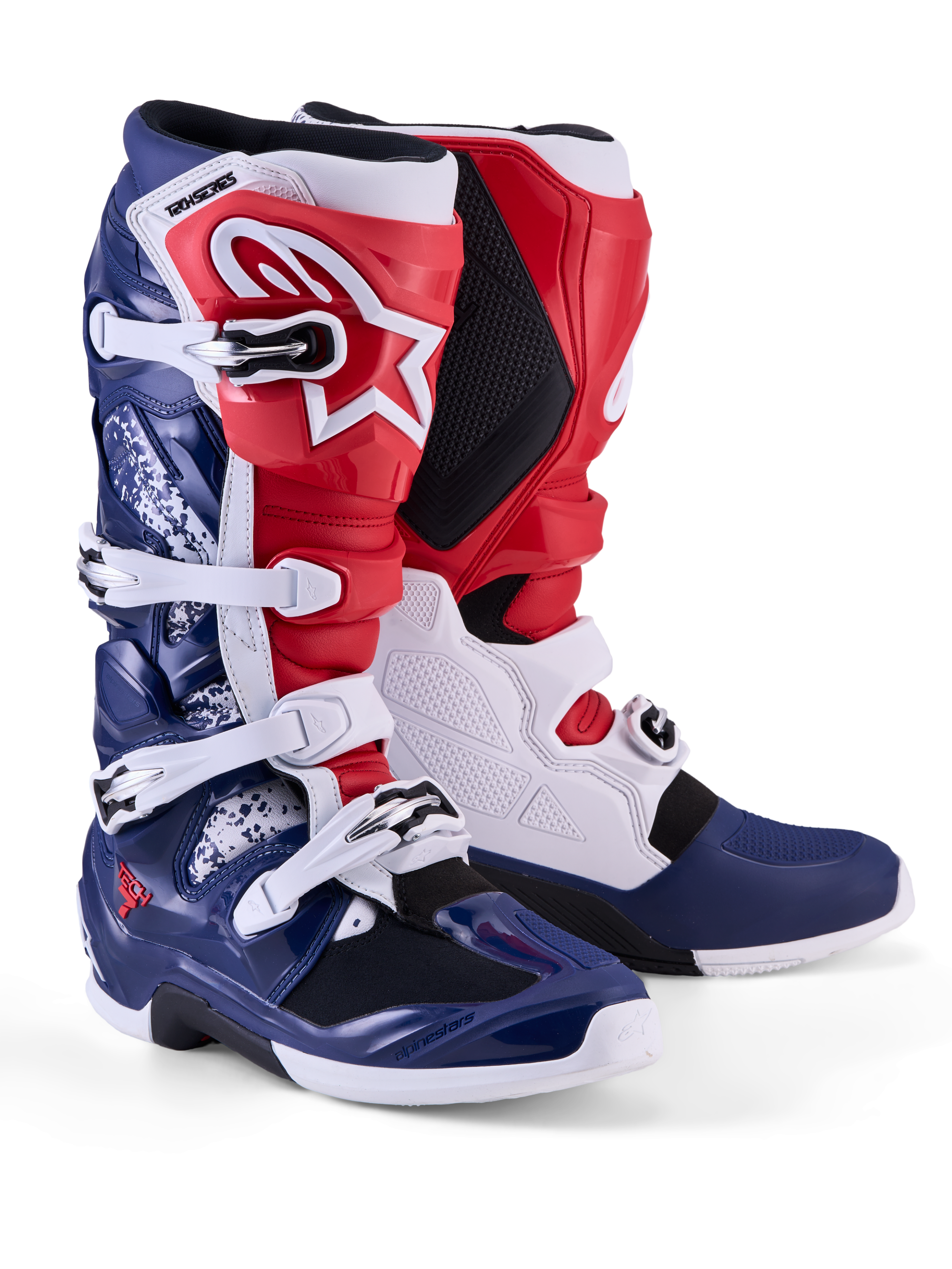 Alpinestars Limited Edition Tech 7 Unity Stiefel, Motocross-Stiefel in Rot, Weiß und Blau, TPU-Schutz und Schnallenverschluss.