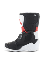 Alpinestars Kids Tech 3S Stiefel, Motocross-Stiefel, Weiß, Schwarz und Hellrot, Seitenprofil mit schützenden TPU-Panels, verstärktem Zehen- und Fersenbereich und strukturiertem seitlichem Blade-Design für den Offroad-Rennsport