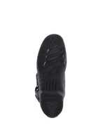 Alpinestars Tech 5 Stiefel, Unteransicht der Sohle, schwarzer Gummi mit strukturierten Gripmustern, mit Alpinestars Stern-Logo und Branding, robustes Design für Motocross- und Offroad-Traktion