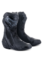 Alpinestars Supertech R Stiefel, Motorrad-Rennstiefel, Schwarz auf Schwarz, mit schützenden TPU-Schienbeinplatten, austauschbaren Schleifern und einem stromlinienförmigen Performance-Design für Straße und Rennstrecke.