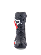 Alpinestars Honda Supertech R Stiefel, Motorrad-Rennstiefel, Schwarz mit roten und weißen Akzenten, Vorderansicht mit Waben-Mesh-Belüftung, großes weißes Logo am Schienbein, Hochleistungs-Mikrofaser-Konstruktion