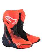 Alpinestars Supertech R Vented MM93 Replica Stiefel, professionelle Motorrad-Rennstiefel, Fluoreszierendes Rot, Dunkelblau und Schwarz, mit Marc Marquez 93 Branding, perforierte Mikrofaser-Konstruktion für Belüftung, schlankes aerodynamisches Design mit fortschrittlichen Schutz-Slidern