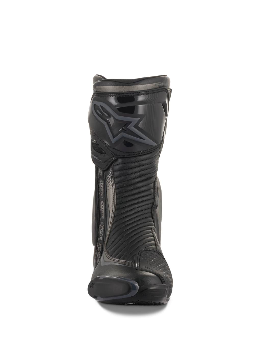 Alpinestars SMX Plus V2 Stiefel, Renn- und Sport-Motorradstiefel, Schwarz und Dunkelgrau, Vorderansicht mit konturiertem TPU-Schienbeinschutz und Alpinestars-Logo, Akkordeon-Flex-Zonen für Bewegungsfreiheit und einem schlanken, aerodynamischen Profil für Performance-Fahrten.