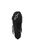 Alpinestars SMX-6 V3 Stiefel, Unteransicht der Sohle, schwarzer Gummi mit strukturiertem Profilmuster, mit weißem Alpinestars Stern-Logo, Performance-Motorradstiefel