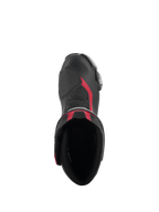 Alpinestars SMX-6 V3 Stiefel in Schwarz Silber Rot, Draufsicht mit Stiefelöffnung, Mikrofaser-Konstruktion mit roten Akzenten und integrierter TPU-Schaltzone.