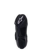 Alpinestars SMX-1 R V2 Vented Stiefel, Unteransicht der Sohle, Schwarz, weißes Alpinestars Stern-Logo auf strukturierter Gummimischungssohle mit fortschrittlichem Griffmuster