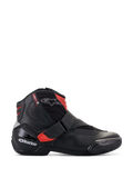 Alpinestars SMX-1 R V2 Belüftete Stiefel, niedrig geschnittener Motorradschuh, Schwarz mit roten Akzenten und weißen Logos, perforiertes Mikrofaser-Obermaterial für Luftzirkulation, TPU-Fersenkappe und Seitenschutz, sportliches Road-Performance-Design.