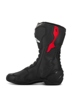 Alpinestars SMX-6 V3 Drystar Stiefel, Performance-Motorradstiefel, Schwarz und Rot, mit einem roten TPU-Wadenprotektor oben, geprägtem Drystar-Branding und eleganter Mikrofaser-Konstruktion, Seitenansicht