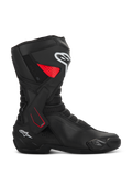 Alpinestars SMX-6 V3 Drystar Stiefel, Motorrad-Sportstiefel, schwarz mit roten und weißen Akzenten, Seitenansicht, wasserdichte Mikrofaser-Konstruktion, seitliche TPU-Knöchelstütze mit roten Details, weiße Logos an Schienbein und Ferse, integrierter Zehenschleifer und Mesh-Flexzonen