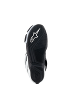 Alpinestars Stella SMX-6 V3 Drystar® Stiefel, Damen-Motorradstiefel, Weiß und Schwarz, Sohlenansicht mit einer schwarzen Gummiaußensohle mit texturiertem Profilmuster, integriertem weißen Alpinestars-Sternlogo und Branding an der Ferse