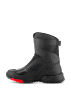 Alpinestars RT-7 Drystar® Stiefel, Motorrad-Tourenstiefel, Schwarz und Rot, Seitenprofil mit Drystar-Logo, verstärktem Schaltpolster und strapazierfähiger Profilsohle mit roten Akzenten für Adventure-Touren.