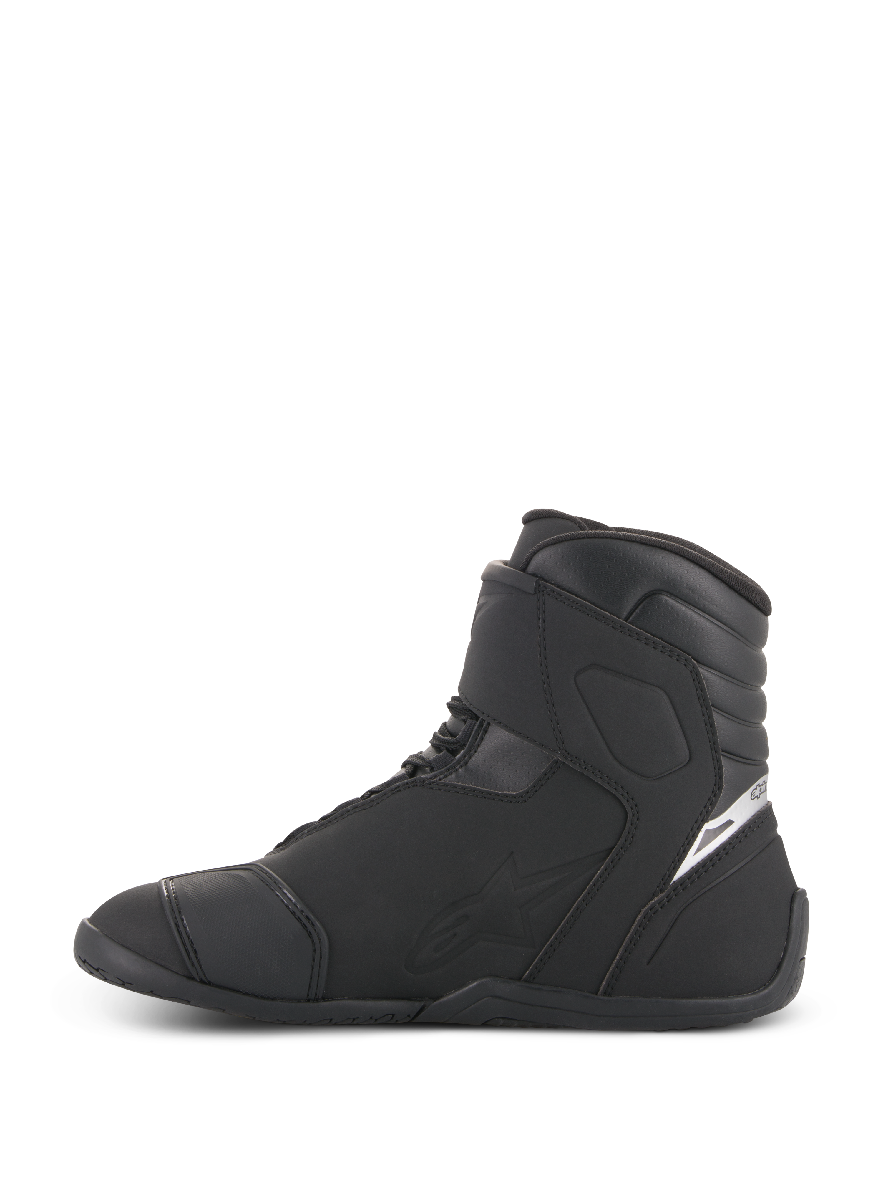 Alpinestars Fastback 2 Drystar® Wasserdichte Schuhe, Motorradschuhe, Schwarz und Weiß, Seitenansicht, Konstruktion aus schwarzem Leder und Mikrofaser mit hohem Schaft, weißes Logo-Detail an der Ferse, elegante wasserdichte Fußbekleidung für Straßenfahrten