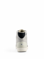 Alpinestars Circal Riding Shoes, urbane Motorradschuhe, Grau und Schwarz, Rückansicht mit hellgrauem Canvas-Obermaterial, schwarzem Fersendetail, reflektierendem silbernen Element an der Fersenkappe und gesprenkelter Sohle aus recyceltem Gummi mit Markenlogo.