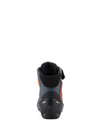 Alpinestars Faster-4 Schuhe, Motorradschuhe, Schwarz, Grau und Rot Fluo, Rückansicht mit verstärkter Fersenkappe, Knöchelunterstützung und schlankem, sportlich inspiriertem Design.