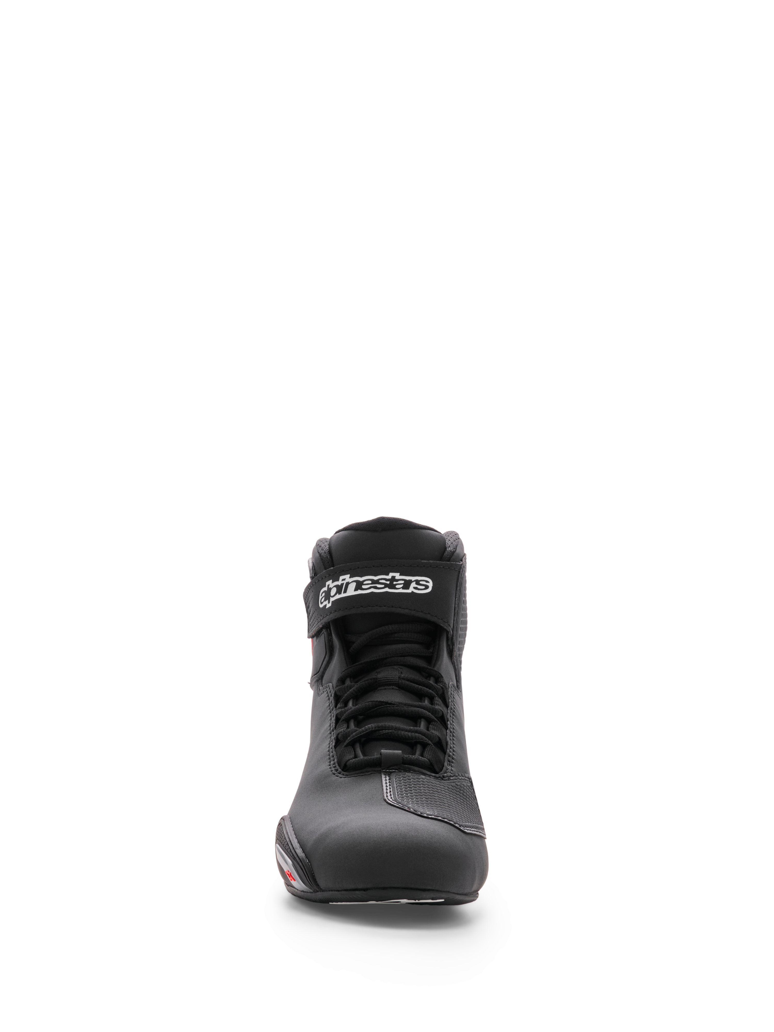 Alpinestars Sektor Schuh, Motorradschuh, Schwarz, Vorderansicht mit Mikrofaser-Chassis, Schnellverschlusssystem und Knöchelriemen mit weißem Alpinestars-Logo, elegantes sportliches Design für Straßenfahrten