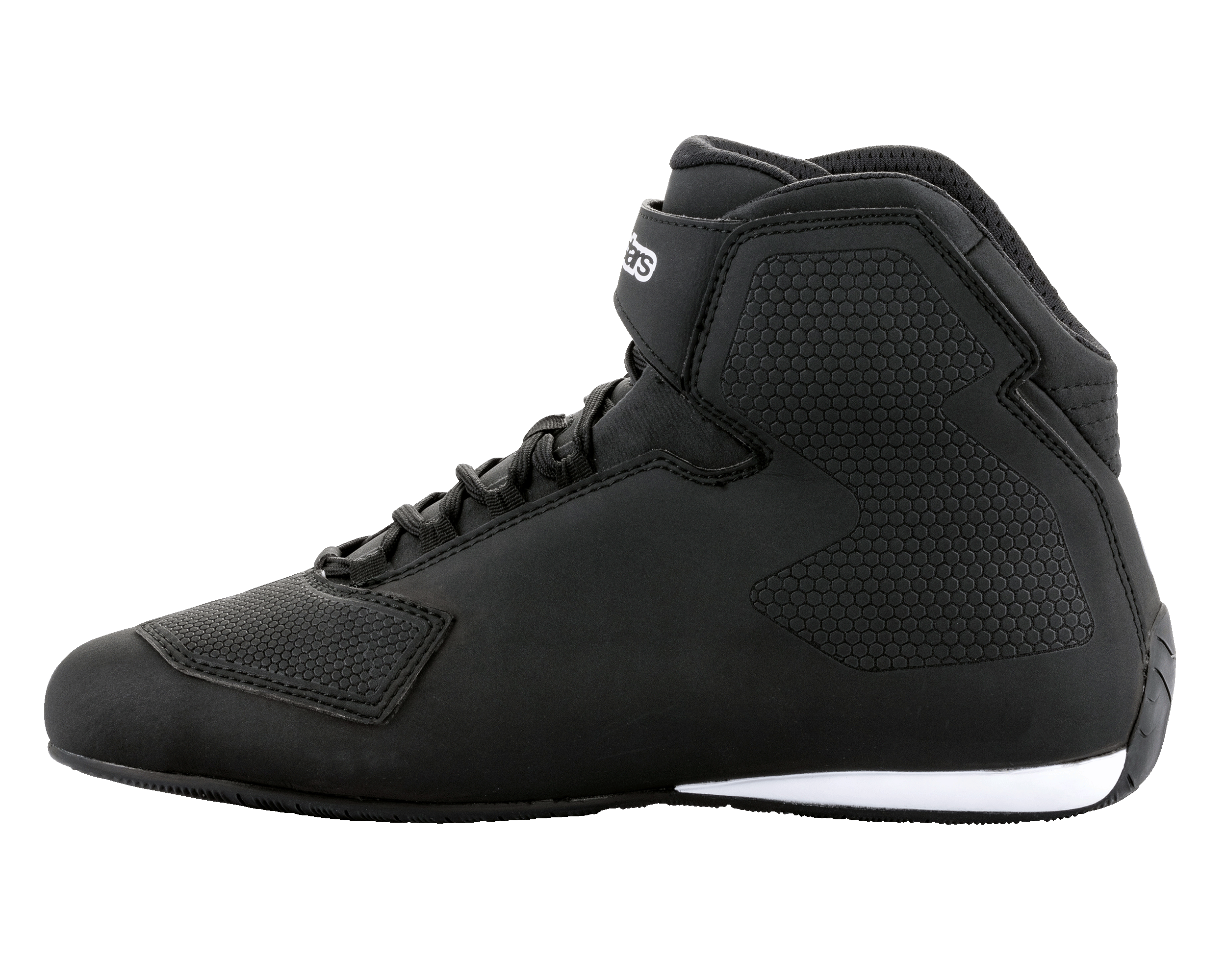 Alpinestars Sektor Schuhe, schwarz-weiße Motorradschuhe, High-Top-Profil, Schnellschnürsystem mit Knöchelriemen, texturiertes Mikrofaser-Chassis, weiße Sohlendetails an der Ferse, schlankes Schutzschuhwerk für Straßenfahrten