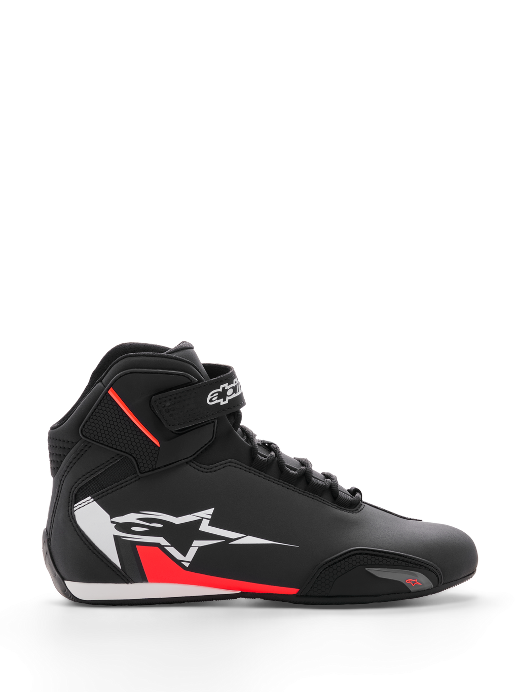 Alpinestars Sektor Schuh, Motorradschuh, Schwarz, Weiß und Fluo-Rot, hochgeschnittenes Design mit Schnellschnürsystem und Knöchelriemen, großes weißes Stern-Logo auf der Seite mit roten Akzenten, Mikrofaser-Obermaterial mit verstärkter Zehenpartie, schlankes, vom Rennsport inspiriertes Profil