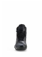Alpinestars Faster-4 Drystar® Schuhe, Motorradschuhe, Schwarz und Cool Gray, Vorderansicht mit Schnürverschluss und verstellbarem Klettverschlussriemen mit Alpinestars-Branding, schlankes wasserdichtes Design für den Straßensport