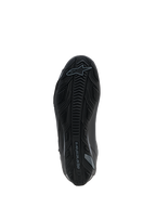 Alpinestars Faster-4 Drystar® Schuhe, Schwarz Cool Gray, Ansicht der Unterseite mit strukturierter Gummisohle, Griffmuster und Alpinestars-Logo, verstärktes Design für Stabilität und Traktion.