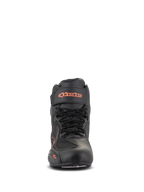 Alpinestars Faster-3 Drystar® Schuhe, Schwarz und Rot Fluo, Vorderansicht, wasserdichter Motorradschuh mit Mikrofaser-Konstruktion, Schnürsystem mit Klettverschluss am Knöchel, fluoreszierendes Logo-Branding