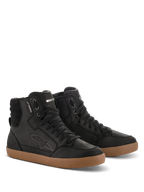 Alpinestars J-6 Wasserdichter Schuh, Schwarz und Gum, knöchelhohe Motorradschuhe aus hochwertigem Leder, Sneaker-Design mit brauner Gummisohle, wasserdichtes Label und geprägtes Logo, urbaner Freizeitlook