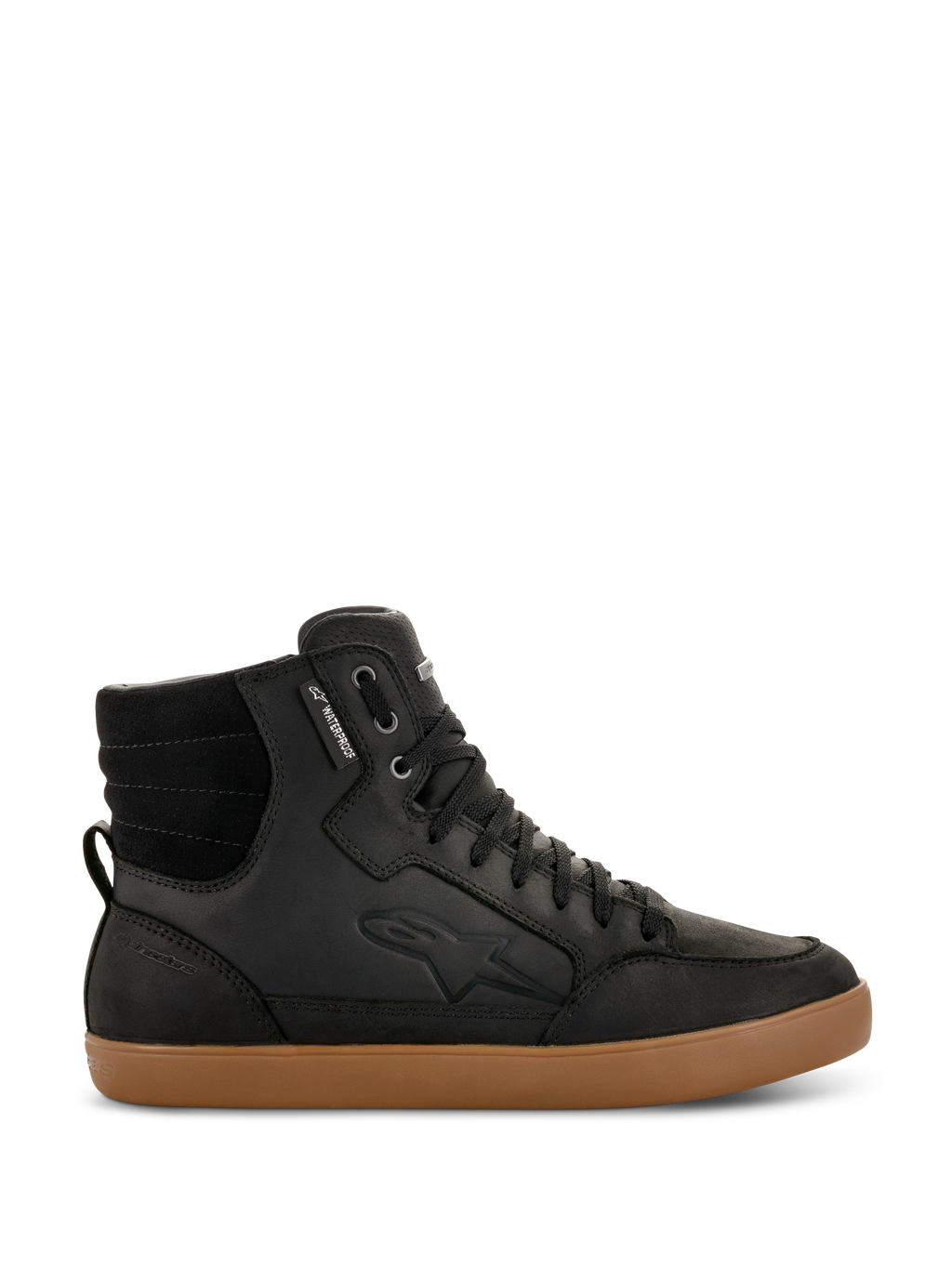 Alpinestars J-6 Waterproof Schuh, schwarzer High-Top-Motorradsneaker mit brauner Gummisohle, wasserdichtes urbanes Fahrerschuhwerk, gepolsterter Knöchelbereich, schwarze Schnürsenkel, dezente Logoprägung, Lederkonstruktion