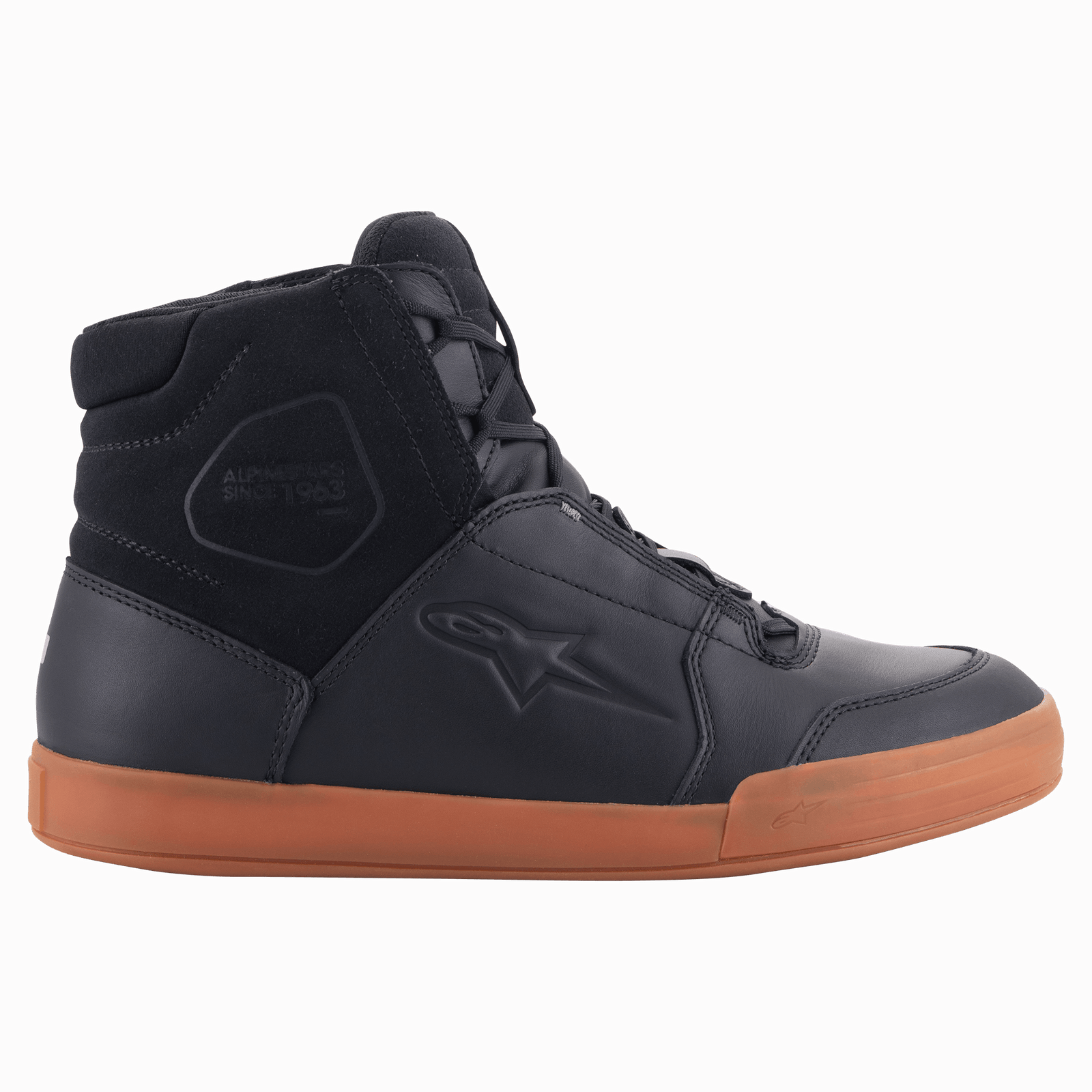 Alpinestars Chrome Drystar® Schuhe, Urbaner Motorradschuh, Schwarz mit Gummisohle, Obermaterial aus Leder und Wildleder, High-Top-Design im Street-Style mit geprägtem Stern-Logo und urbaner Sohle