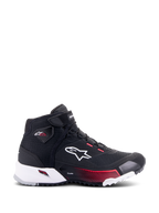 Alpinestars CR-X Damen Drystar® Fahrerschuh, Motorradschuh, Schwarz, Weiß und Diva Pink, Profilansicht mit weißem Alpinestars-Logo, pinkfarbenen Verlaufsakzenten an der Zwischensohle und Stella-Branding am Knöchel, schlankes wasserdichtes Design im Sneaker-Stil.