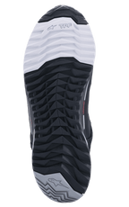 Alpinestars CR-X Drystar® Motorradschuhe, Ansicht der Außensohle, schwarz-weiß-graue duale Gummimischung-Sohle, asymmetrisches Stollenprofil für Grip, mit TPF-Branding und Stern-Logos
