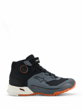 Alpinestars CR-X Drystar Motorradschuhe, Schwarz, Dunkelgrau und Rostrot, High-Top-Design mit Klettverschluss am Knöchel, wasserdichte Drystar-Membran, weiße Zwischensohle und leuchtend orangefarbene, robuste Außensohle