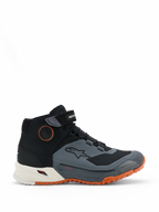 Alpinestars CR-X Drystar Motorradschuhe, Schwarz, Dunkelgrau und Rostrot, High-Top-Design mit Klettverschluss am Knöchel, wasserdichte Drystar-Membran, weiße Zwischensohle und leuchtend orangefarbene, robuste Außensohle