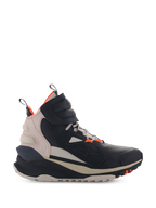 Alpinestars Speedstreet Schuhe, hochgeschnittene Motorrad-Sneaker, Schwarz und Almond mit Hot Orange Akzenten, Street-Style-Obermaterial aus Mikrofaser mit perforierten Details, dicke ergonomische Sohle, modernes urbanes Design für Motorradfahrer mit Klettverschlussriemen