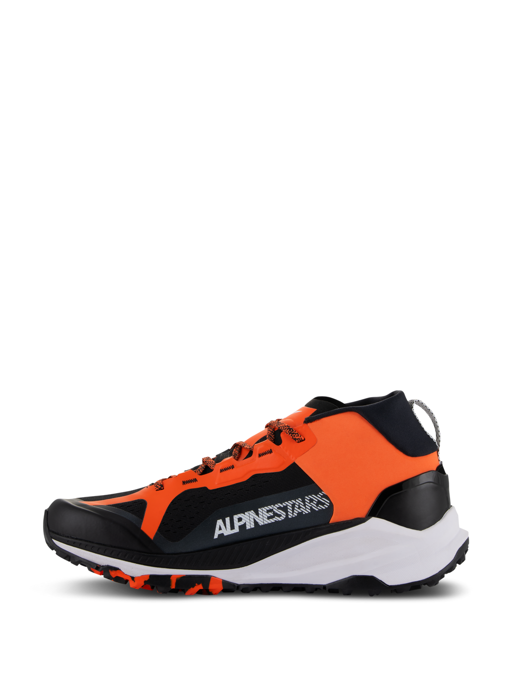 Alpinestars Meta XR V2 Schuhe, Sport-Freizeitschuhe, Schwarz, Orange und Weiß, Profilansicht mit leuchtend orangefarbenem Panel und weißem Branding, atmungsaktivem schwarzem Mesh, dicker weißer Zwischensohle und robuster profilierter Außensohle.