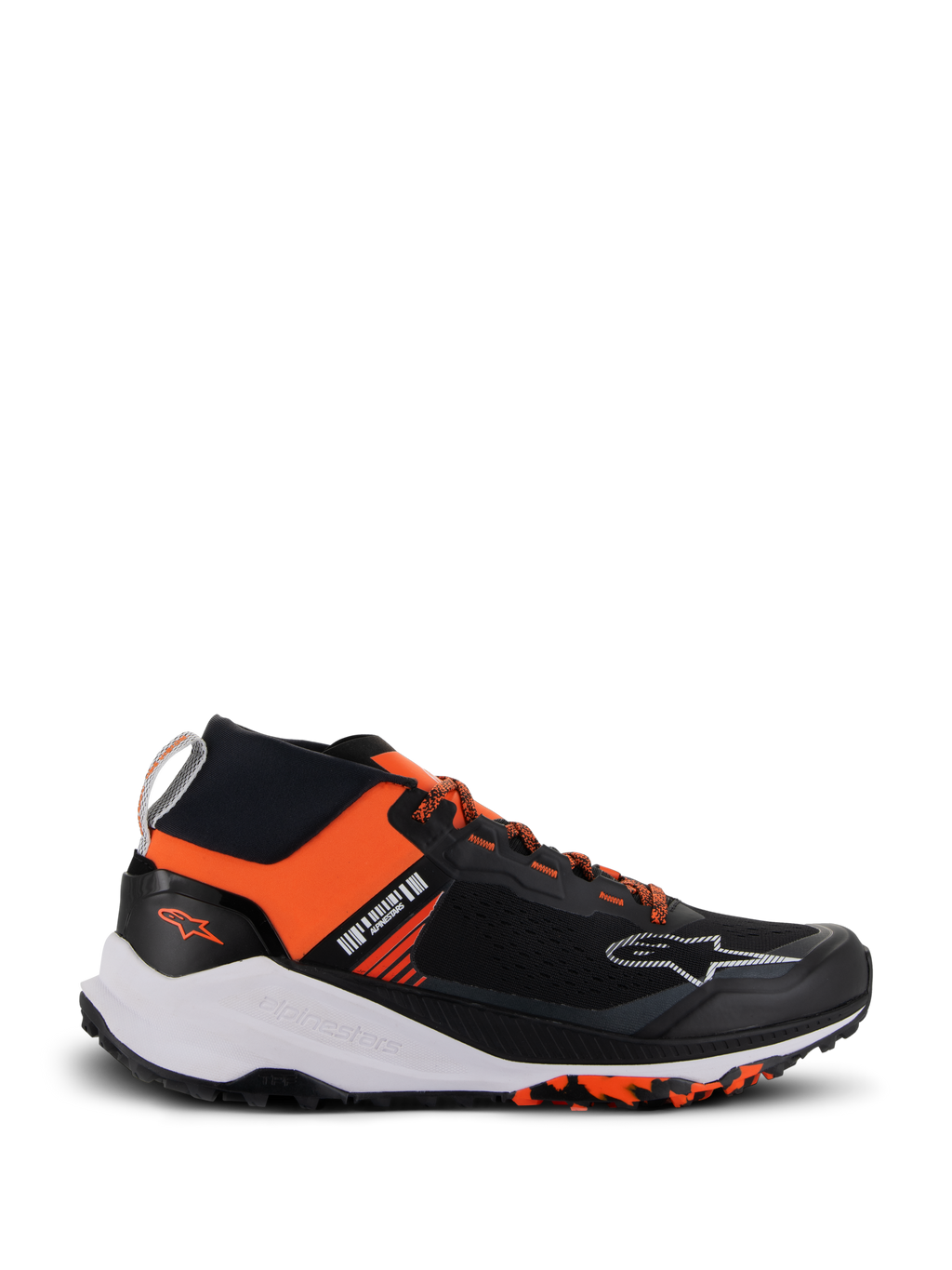 Alpinestars Meta XR V2 Schuhe, sportliche Freizeit-Sneaker, Schwarz und Orange, mit einteiligem Mesh-Obermaterial, dicker weißer Zwischensohle mit Alpinestars-Branding und marmorierter Gummiaußensohle, leichtes athletisches Design für ganztägigen Komfort und Offroad-Grip