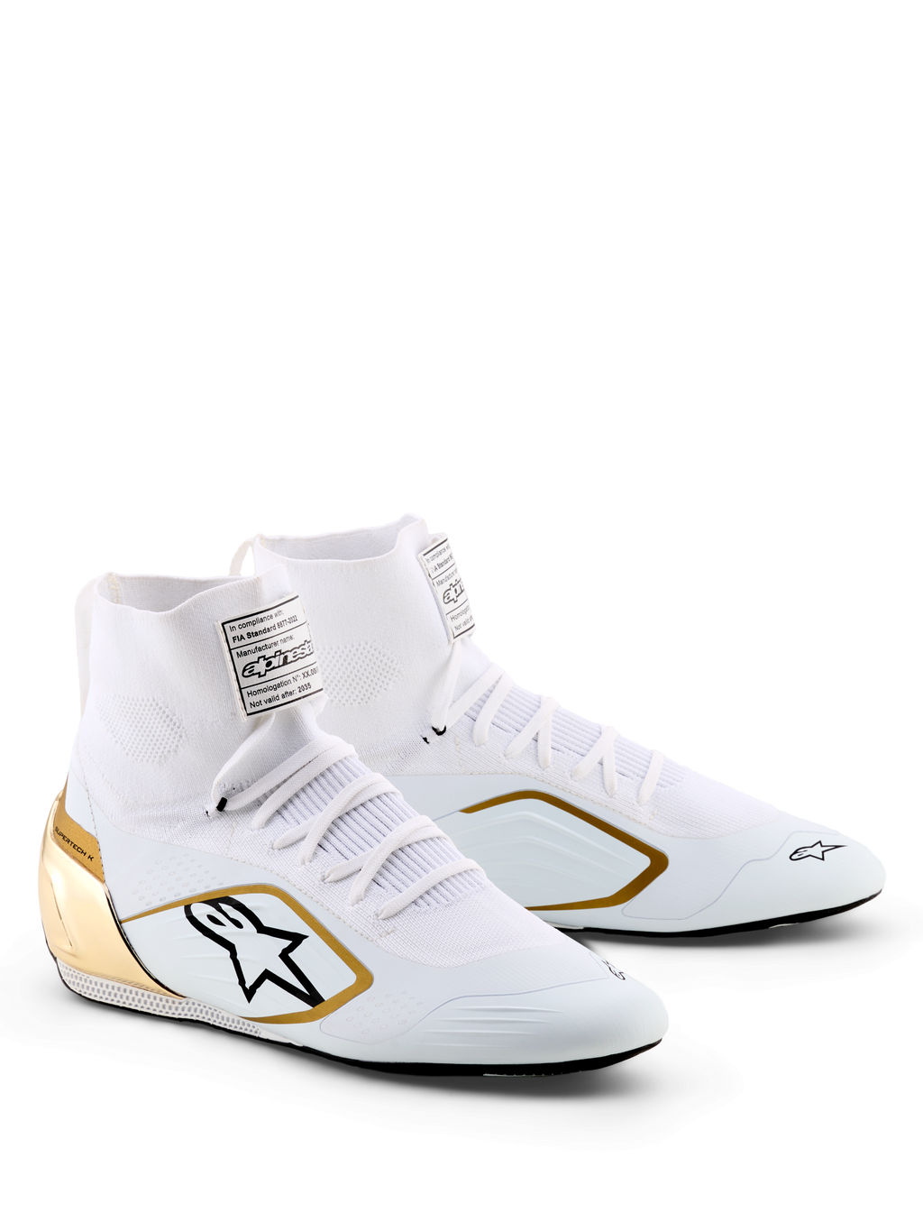 Alpinestars Supertech K Schuhe - FIA, Kartschuhe, Weiß, Schwarz und Gold, mit gestricktem Obermaterial, metallisch-goldener Fersenkappe, schwarzem Alpinestars-Logo mit goldener Umrandung, professionelles Rennschuhwerk für den Kartsport