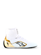 Alpinestars Supertech K Schuhe - FIA, Weiß-goldene Kart-Schuhe, High-Top-Design mit vollständig gestricktem Obermaterial, metallisch-goldene TPU-Fersenkappe, schwarzes Alpinestars Stern-Logo, ultradünne Racing-Sohle, professionelles FIA-zertifiziertes Schuhwerk