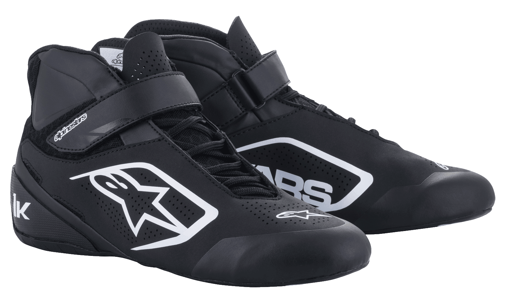 Alpinestars Tech-1 K V2 Schuhe, schwarz-weiße Karting-Rennschuhe, High-Top-Design mit perforierter Mikrofaser-Belüftung, duales Verschlusssystem mit Schnürsenkeln und Klettverschlussriemen, markantes weißes Logo, Motorsport-Performance-Schuhwerk