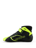 Alpinestars Tech-1 KX V3 Karting-Schuhe, Schwarz und Gelb Fluo, Seitenansicht mit nahtloser Thermo-Schweißkonstruktion, lasergeschnittenen Perforationen, leuchtend gelben Akzenten mit ASTARS-Branding und verstellbarem Knöchelriemen, schnittiges Motorsport-Design