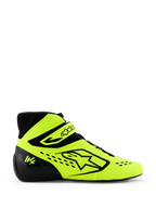 Alpinestars Tech-1 KX V3 Karting-Schuhe, Gelb Fluo und Schwarz, Seitenansicht mit markantem Alpinestars-Logo, verstellbarem Knöchelriemen und lasergeschnittenen Perforationen für Atmungsaktivität, professionelles Motorsport-Schuhwerk.