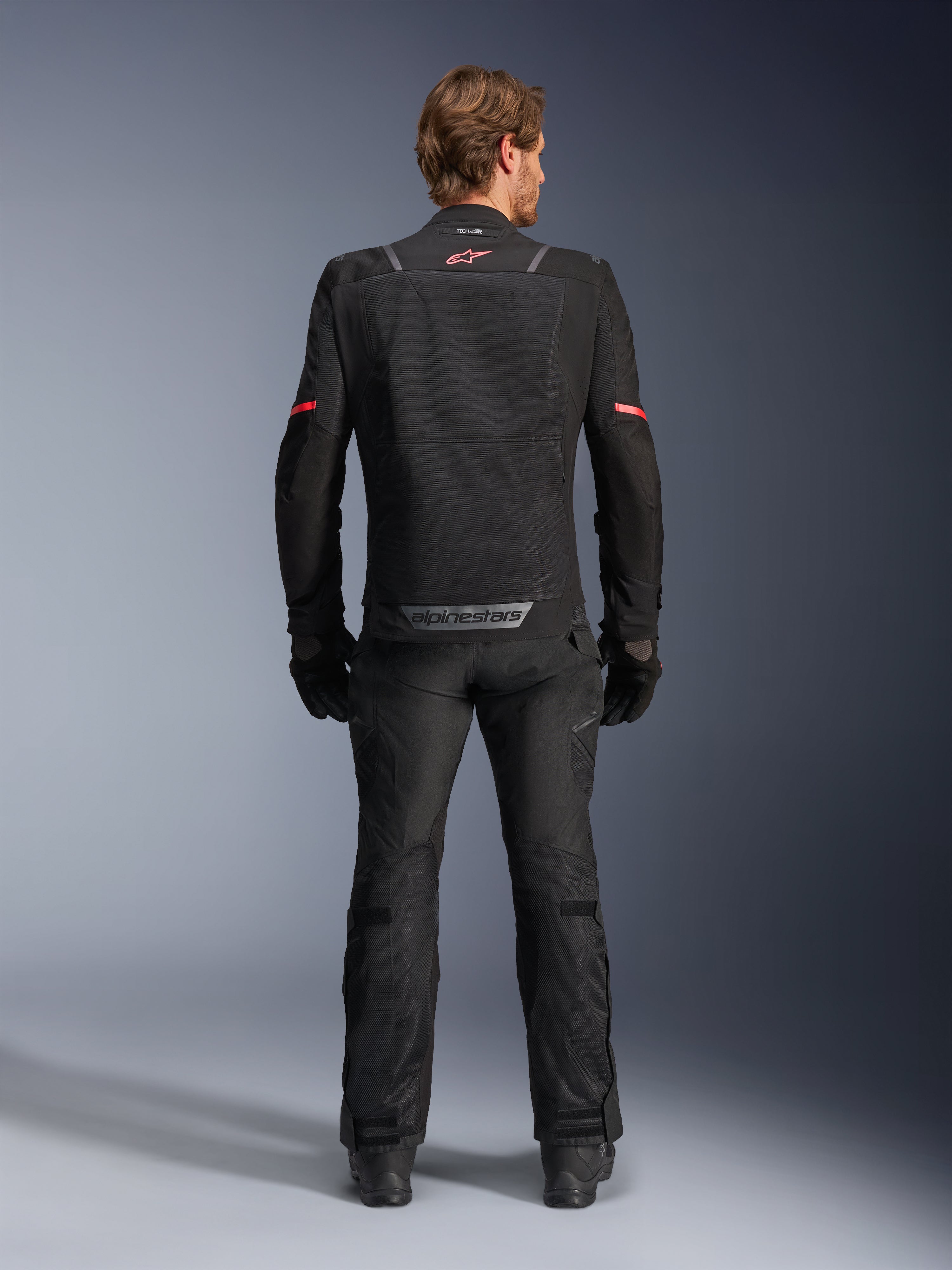Alpinestars ST-2 Air Jacke, Motorrad-Touringjacke für Herren, Schwarz, Rückansicht mit Mesh-Belüftungseinsätzen, rotem Logo und Tech-Air® Ready System, CE-zertifiziert AA.