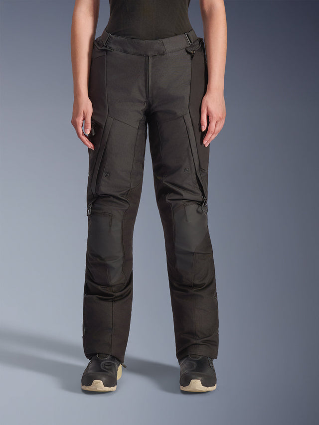 Woman Stella Andes V4 Drystar® Hose