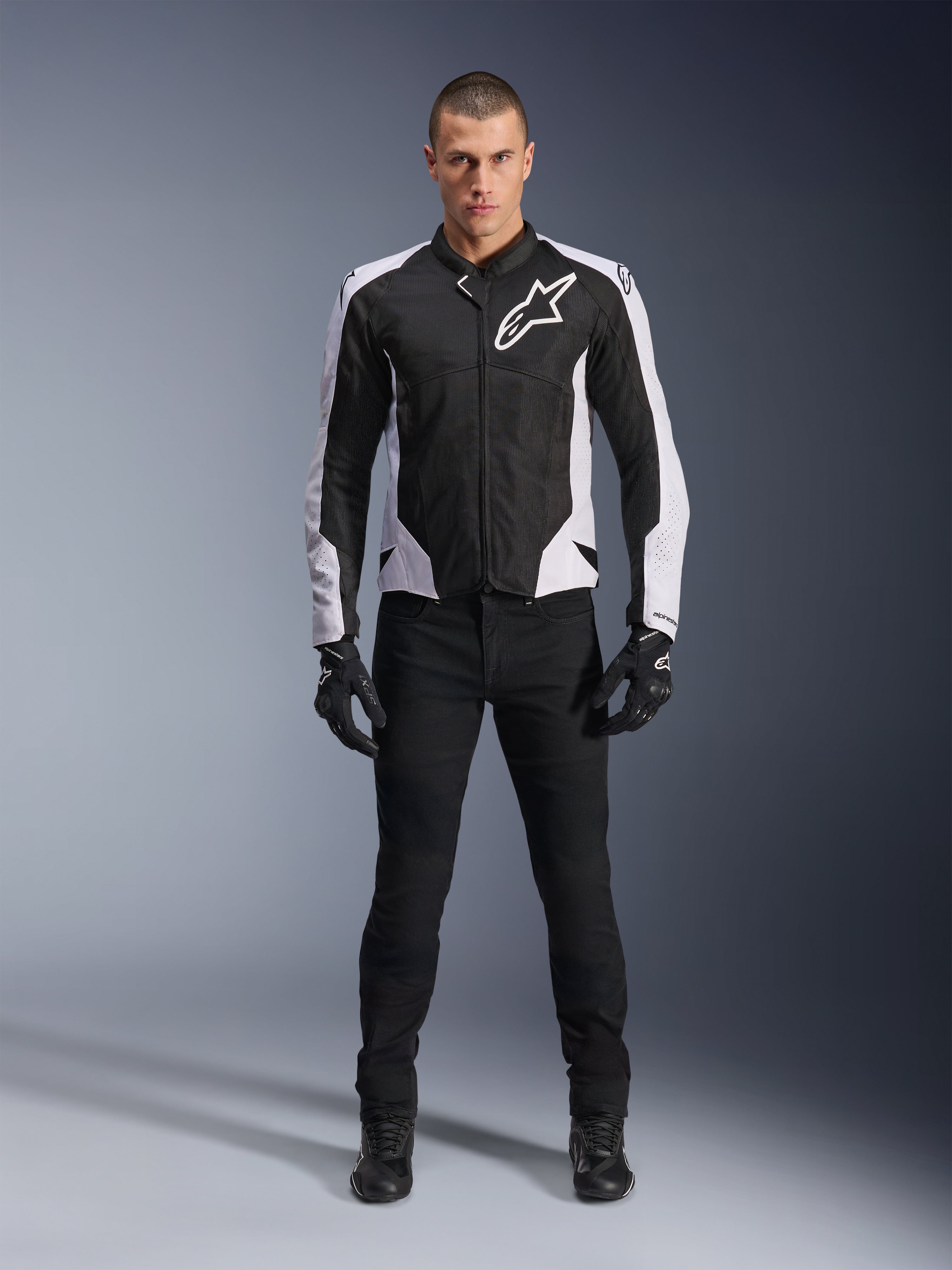 Viper Air V4 - Black Motorcycle Jacket | Alpinestars®
