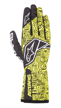 Alpinestars Tech-1 K Race V2 Vertical Handschuhe, Karting-Rennhandschuhe, Gelb Fluo und Schwarz, mit weißem Stern-Logo, komplexem abstrakten Linienmuster und ASTARS-Branding an der Manschette, leichtes Design für Motorsport-Performance