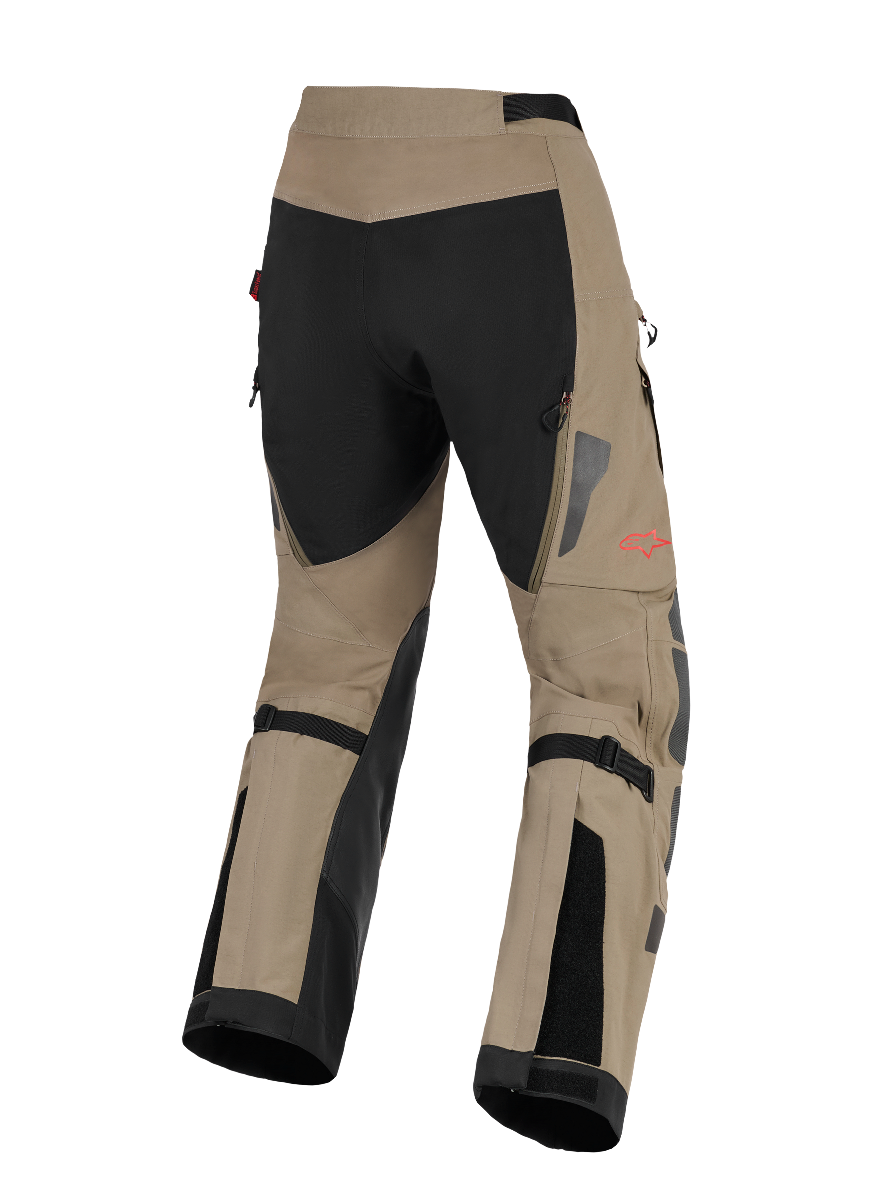 Alpinestars Nazca 3L GORE-TEX PRO Hose, Adventure-Motorradhose, Walnussbraun und Schwarz, Rückansicht mit schwarzem Gesäßbereich und walnussbraunen Hosenbeinen, rotes Stern-Logo an der Seite, schwarze Wadenverstellriemen und reflektierende silberne Details