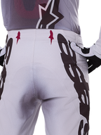Alpinestars 2025 Supertech Maker Hose, Motocross-Hose, Silber und Schwarz, athletische Passform mit Knieeinsätzen aus Ziegenleder und Stretchnet-Zonen, strapazierfähiges und leichtes Design für professionellen Motocross