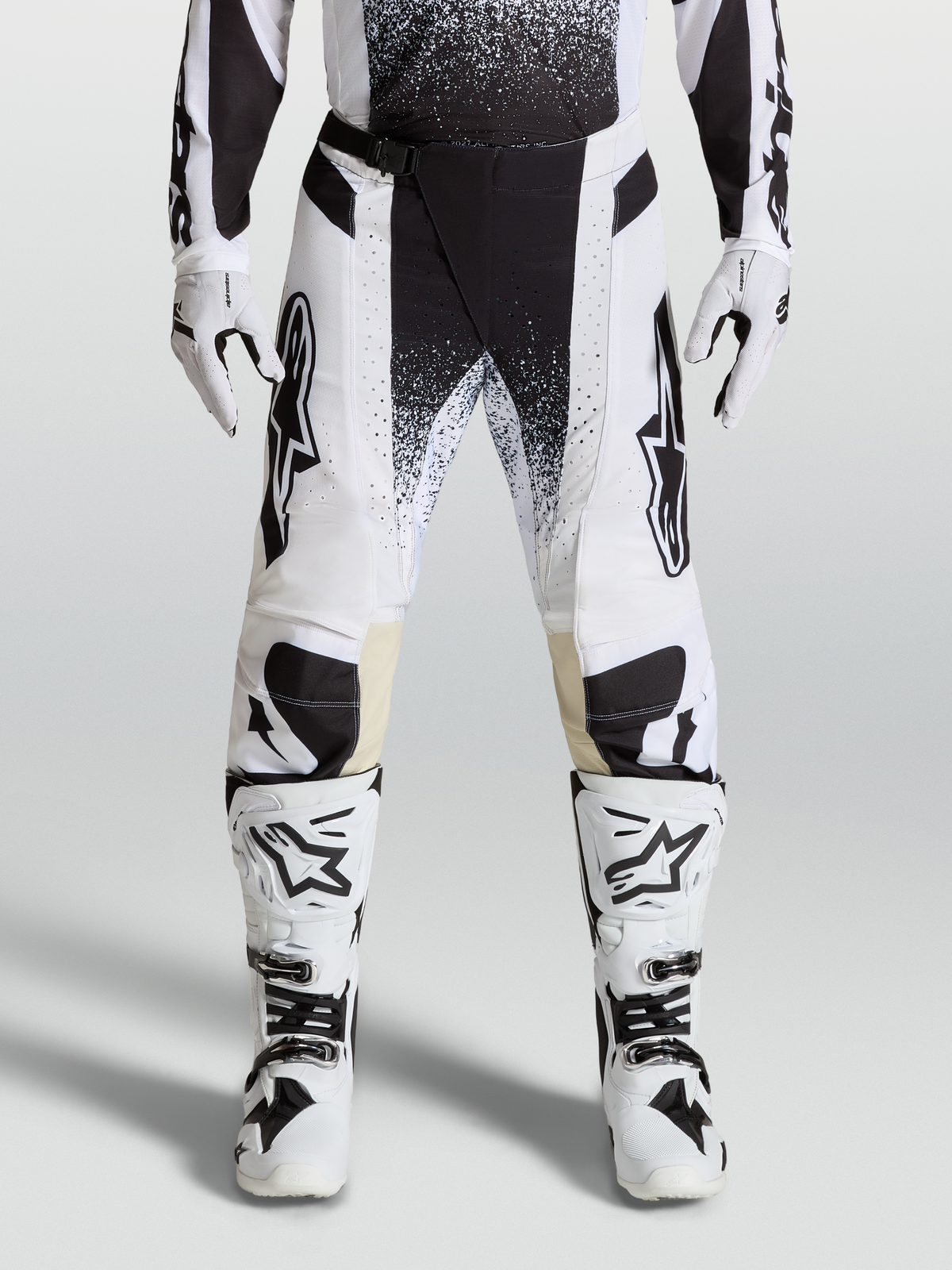 Alpinestars Techstar Swan Hose 2027, Motocross-Hose für Herren, Weiß und Schwarz, strapazierfähiges Stretch-Ripstop-Material.