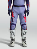 Alpinestars Racer Air Hunt Motocrosshose für Herren, Hellviolett und Dunkellila, pinke Fluo-Akzente, weiße Stiefel.