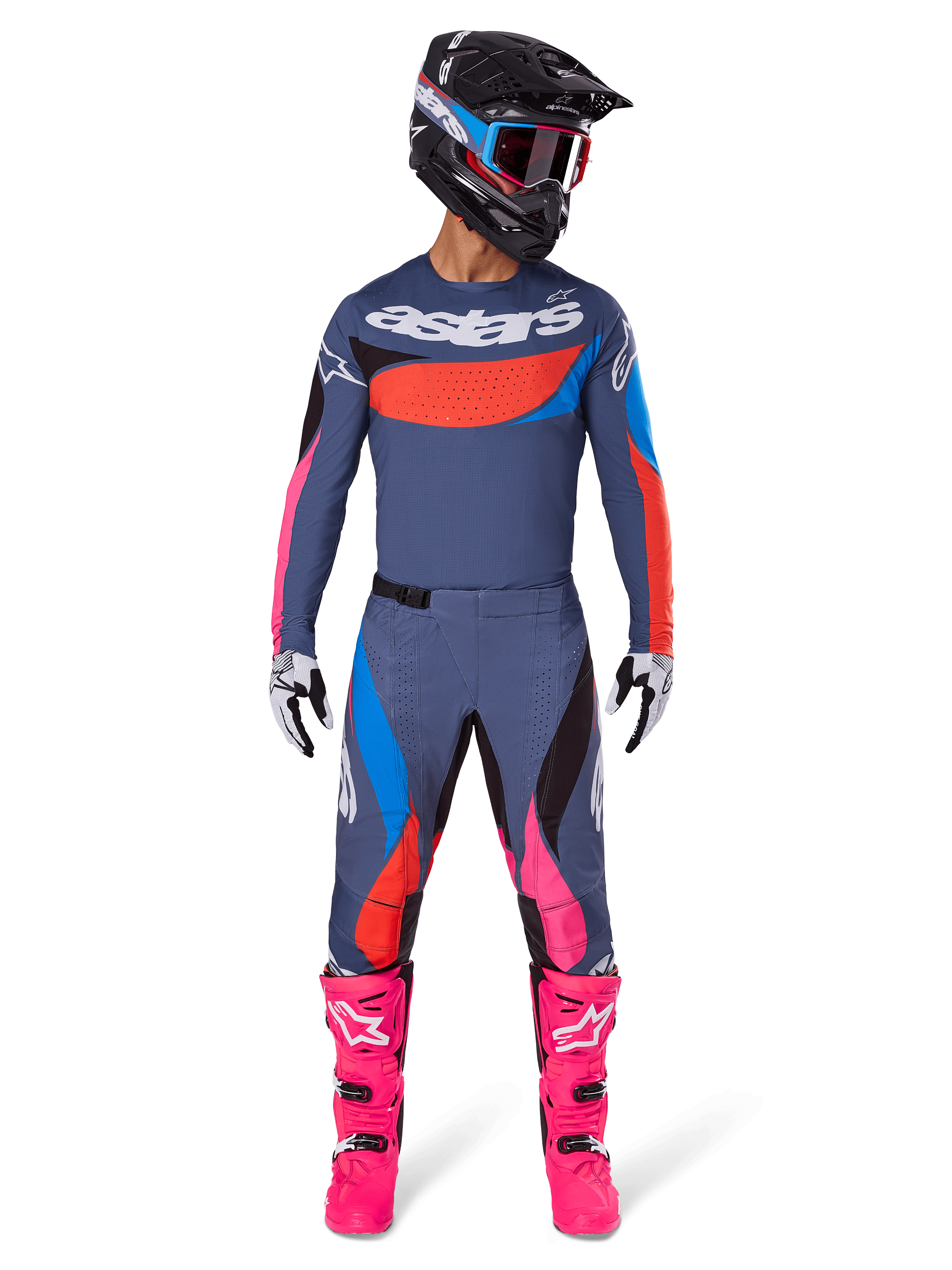 Alpinestars 2025 Techstar Dreem Hose, Motocross-Hose, Grau Mehrfarbig mit pinken und blauen Akzenten, getragen von einem Fahrer mit passendem Trikot, schwarzem Helm und leuchtend pinken Stiefeln, komplette Hochleistungs-Offroad-Rennausrüstung