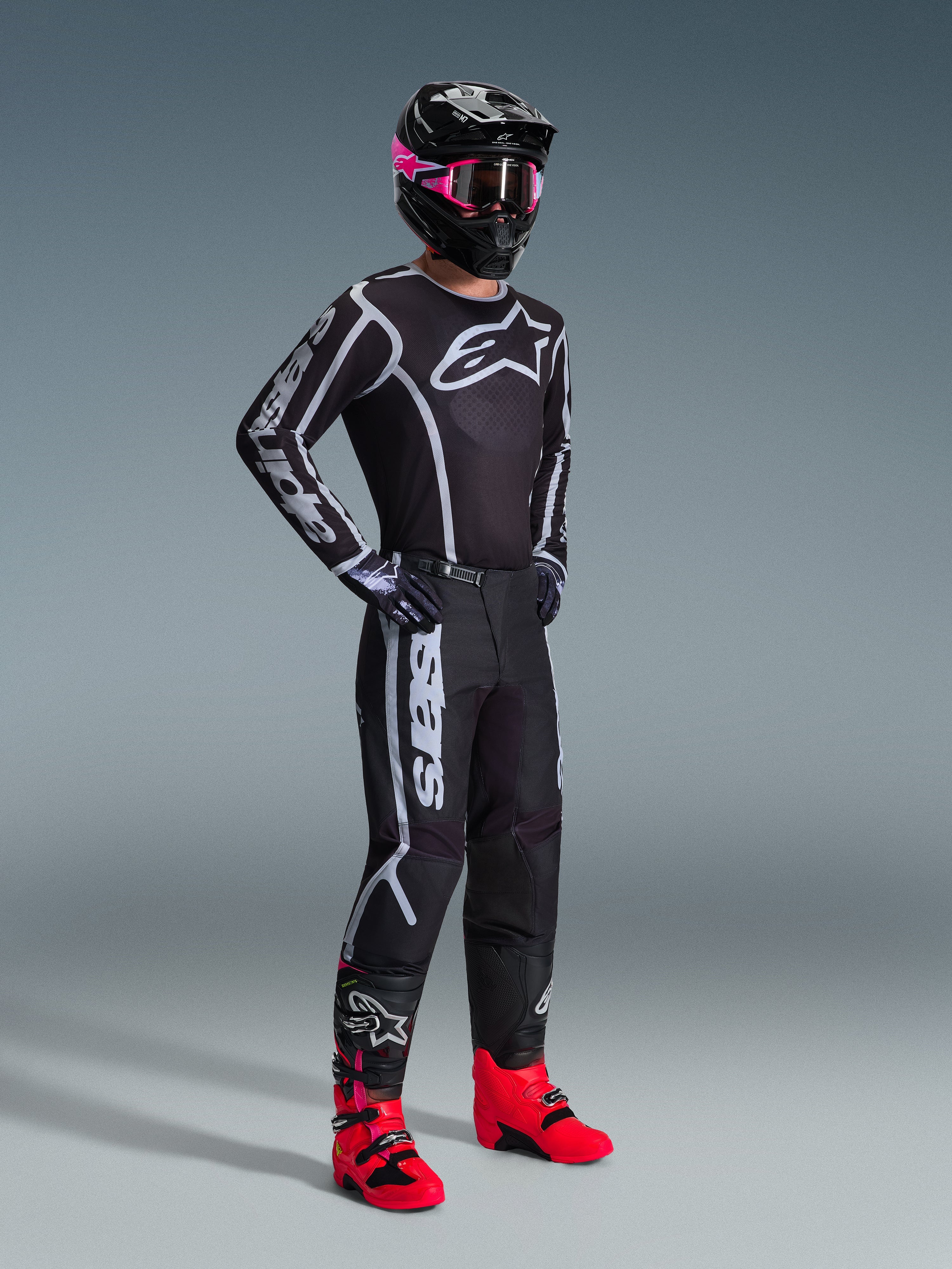 2026 Fluid Apex - Black MX Pants | Alpinestars®
